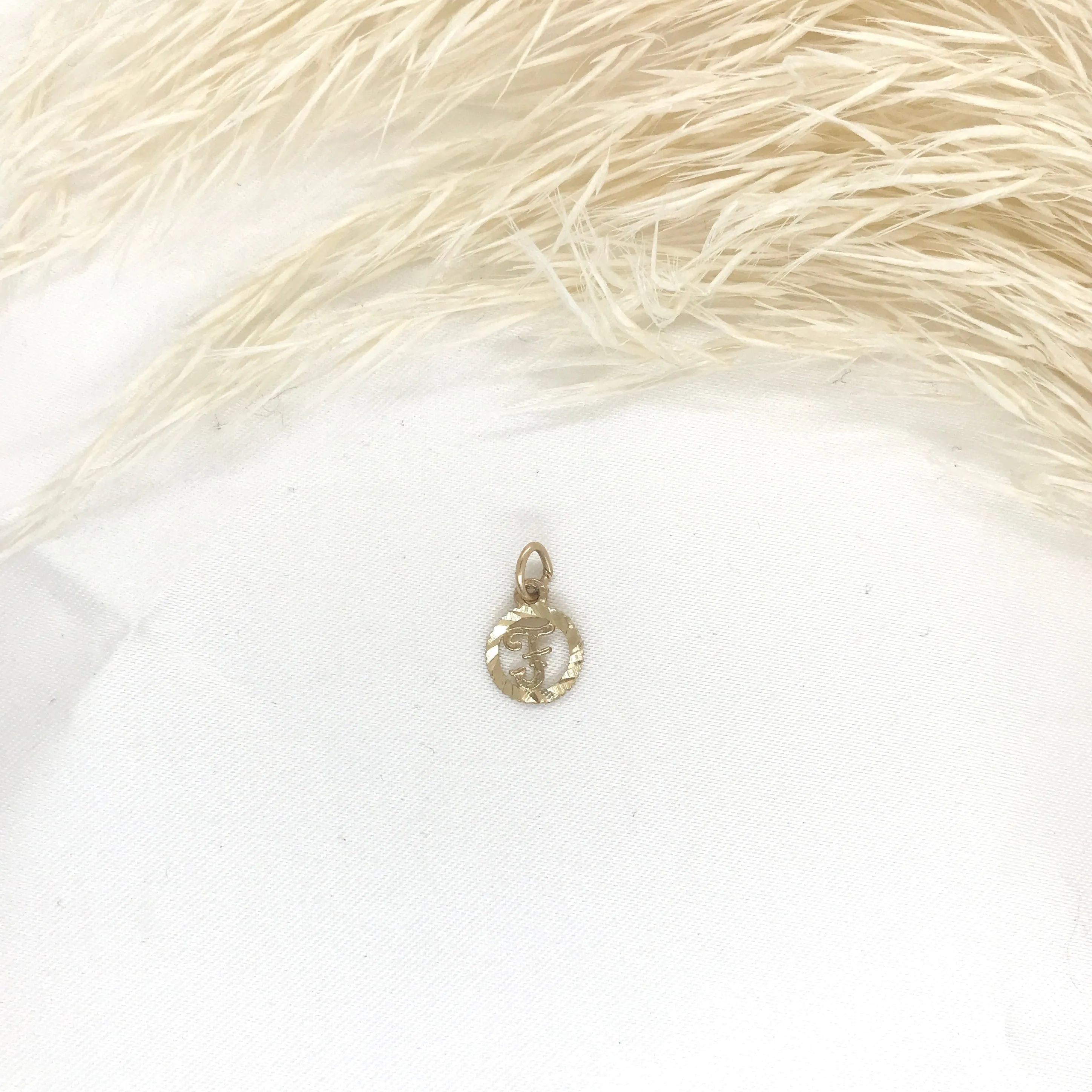 10k Gold Wreath Letter Pendant