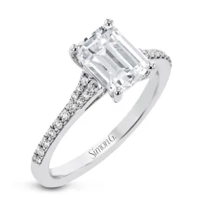 Emerald-Cut Engagement Ring In 18k Gold With Diamonds