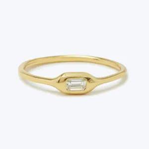 Mini Baguette Ring