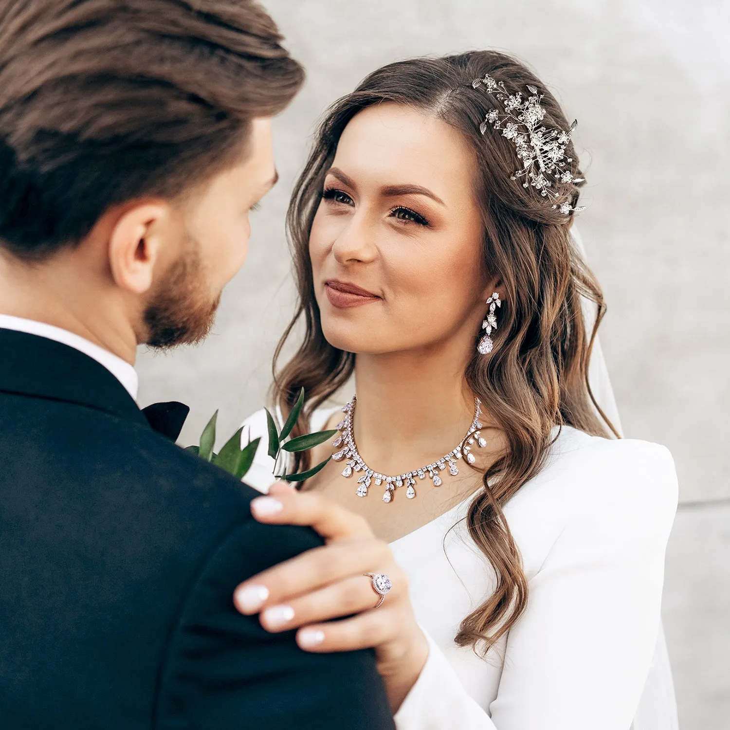 Vintage Style Chain Necklace with Teardrop Cubic Zirconia for Bridal Party